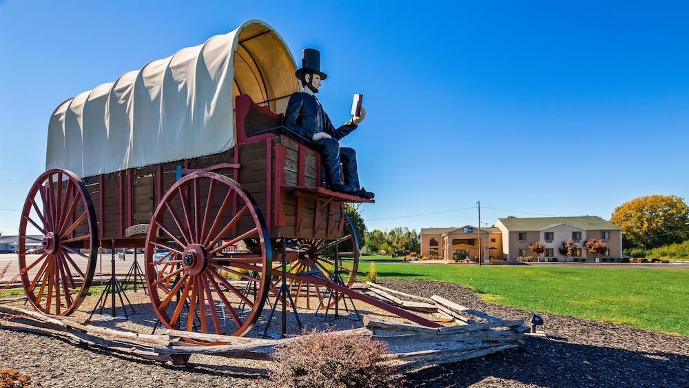 Hotel Lincoln Inn On Route 66 And Near I-55 Dış mekan fotoğraf