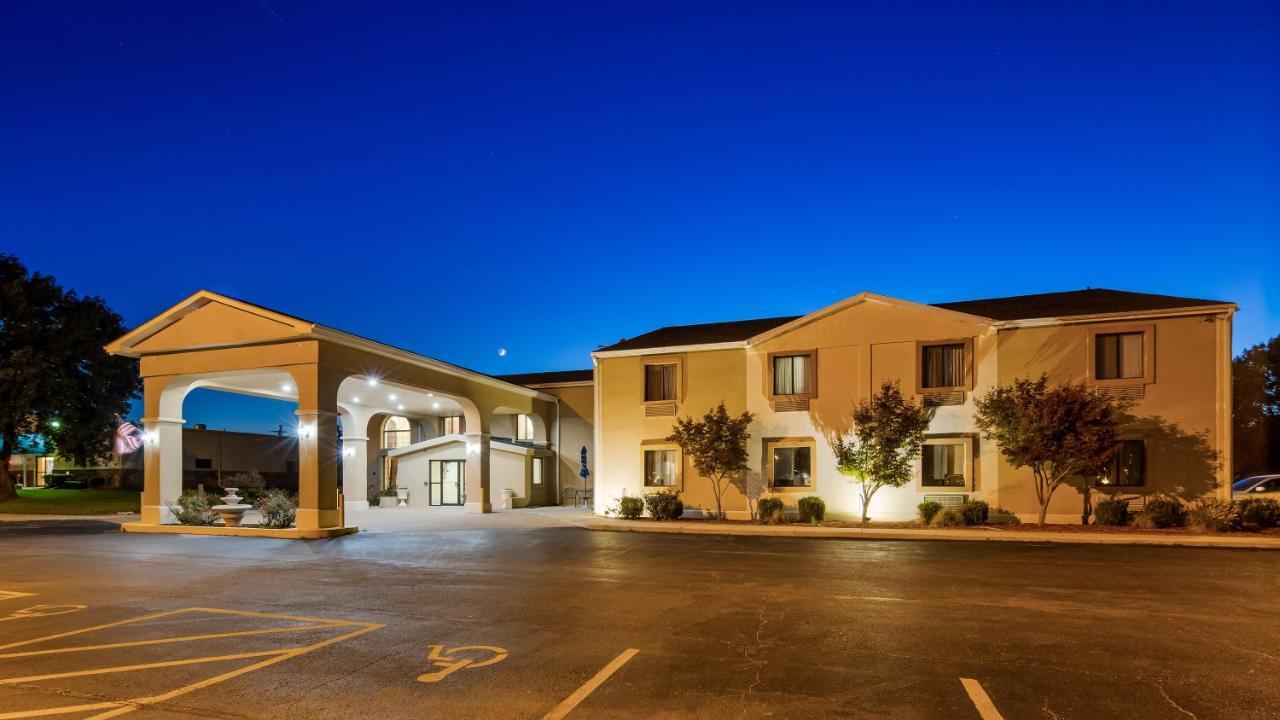 Hotel Lincoln Inn On Route 66 And Near I-55 Dış mekan fotoğraf